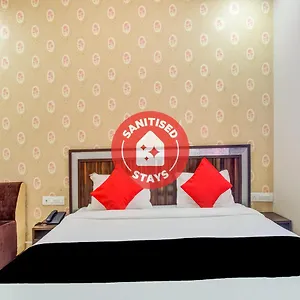 capital-o75949-hotel-kiaara.hotels-varanasi.com/